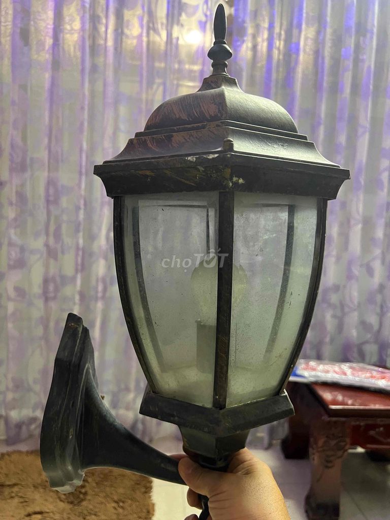 Đèn treo tường Kim loại Kính Hiện đại. Mua bán Đèn tại Quận 4 Tp Hồ Chí Minh được đăng bởi long hình 1