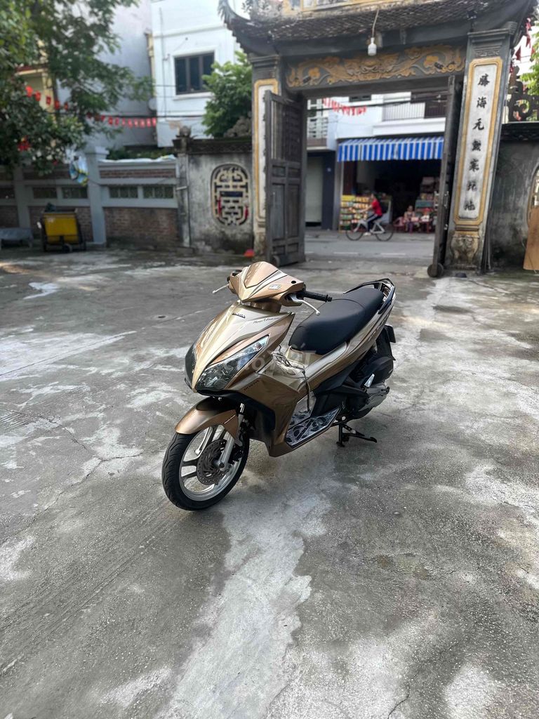 ab 2015 máy zin chính chủ. sơn nhựa mới keng. Mua bán Xe máy tại Quận Lê Chân Hải Phòng được đăng bởi Nguyễn Thế Hiếu hình 2