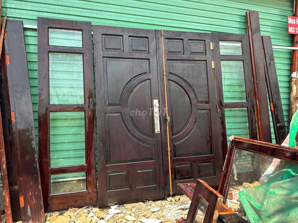 Cửa gỗ căm xe Nâu đỏ 2m93x3m31. Mua bán Nội thất, đồ gia dụng khác tại Quận Tân Bình Tp Hồ Chí Minh được đăng bởi An hình 1