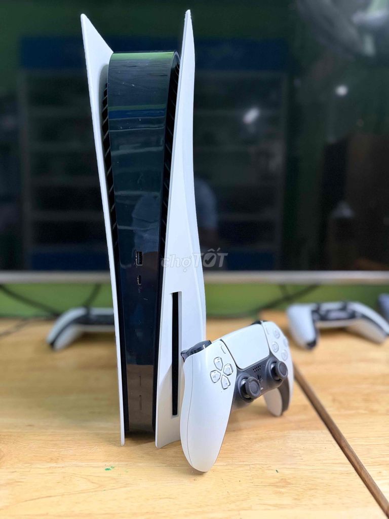 Sony PS5 Fat 10xx Trắng Bảng đĩa 1 tay cầm. Mua bán Thiết bị chơi game tại Quận Cái Răng Cần Thơ được đăng bởi GAMESTORE 1992 hình 1