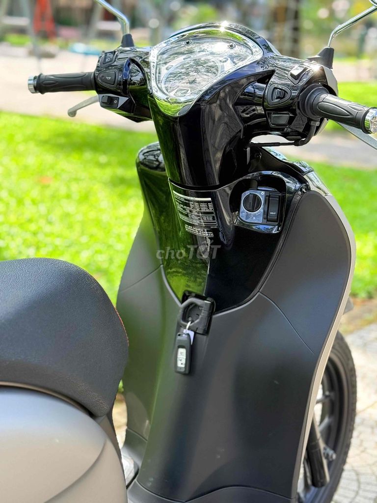 Shmode biển 43. khoá smartkey. Mua bán Xe máy tại Quận Sơn Trà Đà Nẵng được đăng bởi AN  chuyên mua bán xe máy cũ tại 386 ngô quyền sơn trà đà nẵng  BÁN XE TRẢ GÓP hình 3