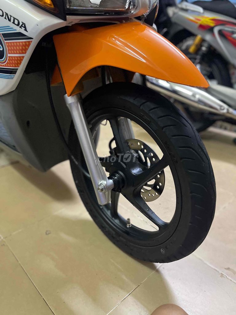 Honda ClickPlay 2011 Cam trắng. Mua bán Xe máy tại Quận Bình Thạnh Tp Hồ Chí Minh được đăng bởi Đại Dương hình 6