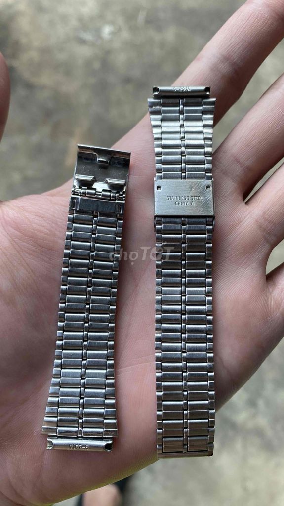 Dây đồng hồ Casio Thép. Mua bán Phụ kiện thời trang khác tại Thành phố Vĩnh Long Vĩnh Long được đăng bởi Le Duy Truong hình 1