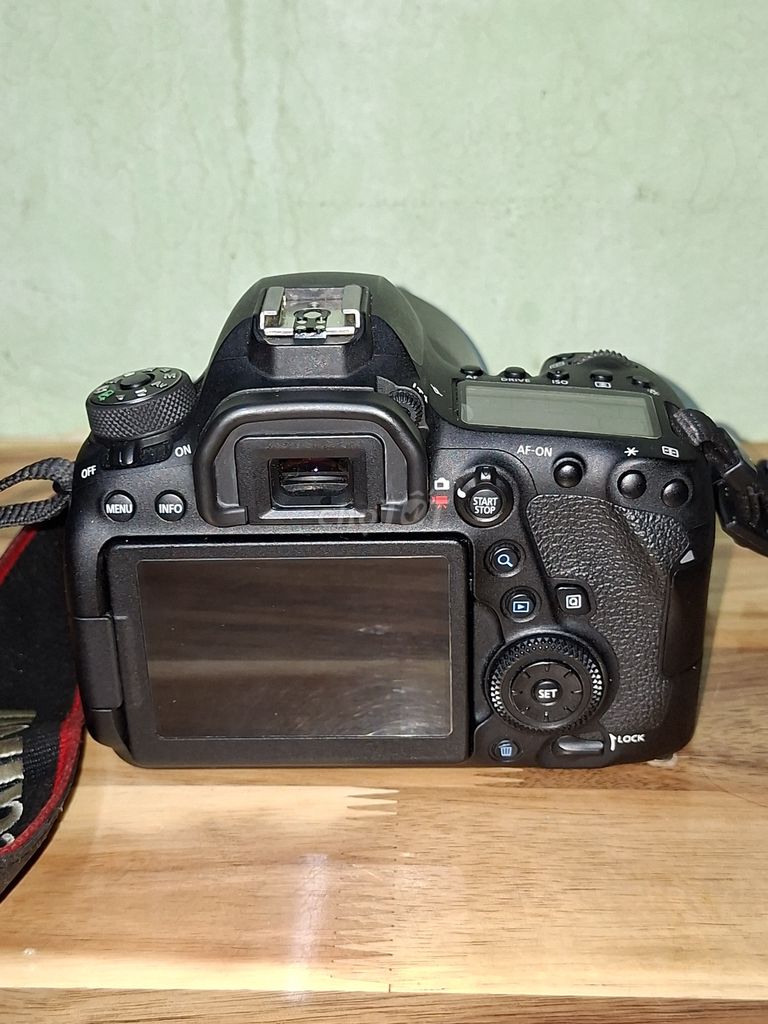 Máy ảnh Canon 6D Mark II Đen đã qua sử dụng. Mua bán Máy ảnh, Máy quay tại Quận 3 Tp Hồ Chí Minh được đăng bởi neyugn. bm hình 1