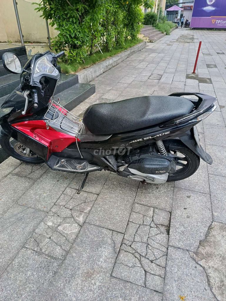 Honda Air Blade 2013 Красно-черный