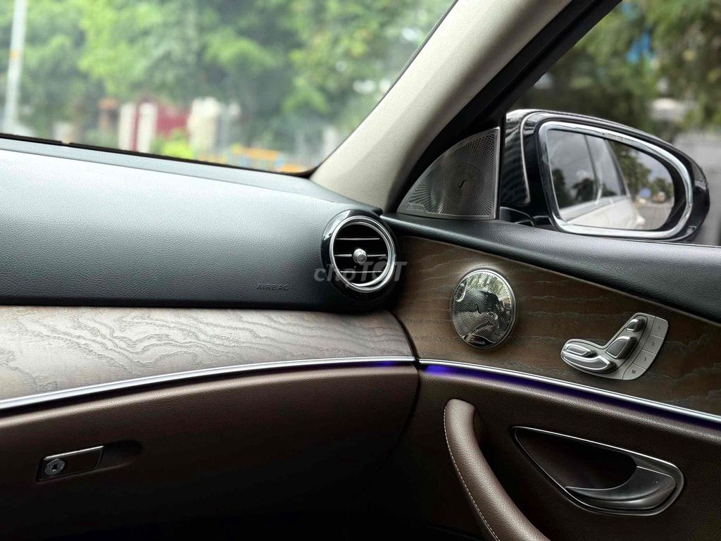 Mercedes Benz E 200 Pre-FL model 2020. Mua bán Ô tô tại Quận 8 Tp Hồ Chí Minh được đăng bởi Khoa nguyễn hình 11