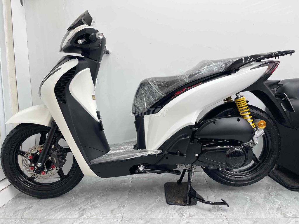 Honda SH150 2014 Độ Full Ý Trắng. Mua bán Xe máy tại Huyện Châu Thành Đồng Tháp được đăng bởi Gia Kiệt  hình 2