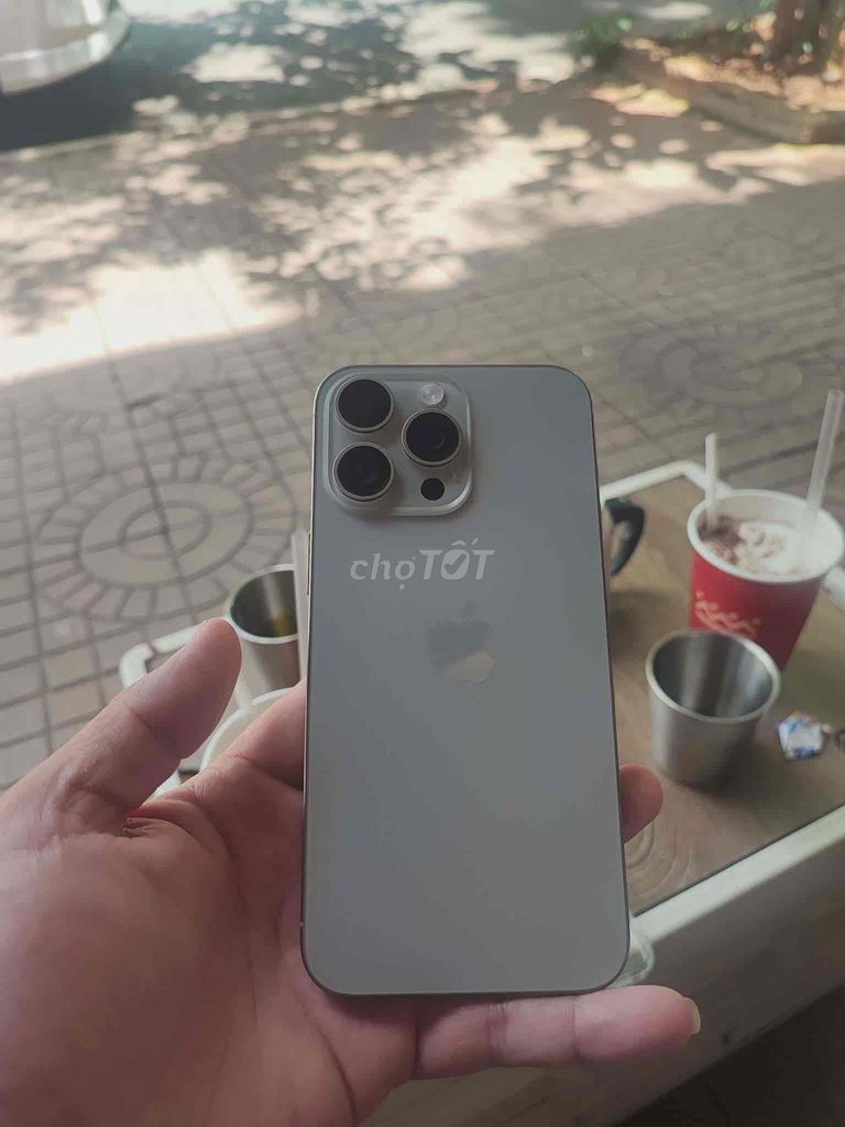Apple iPhone 15 Pro Max 256GB Xám. Mua bán Điện thoại tại Thành phố Buôn Ma Thuột Đắk Lắk được đăng bởi Ngọc Hân hình 1