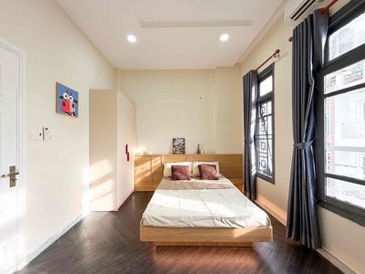 Studio FullNT Ánh Sáng Đối Diện đường Lê Văn Sỹ & Chợ Nguyễn Văn Trỗi