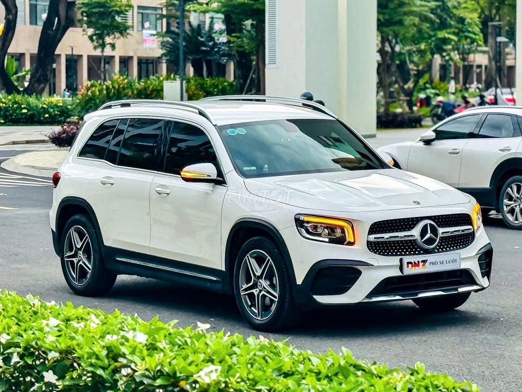 Mercedes-Benz GLB 200 AMG 2022 Trắng. Mua bán Ô tô tại Quận 7 Tp Hồ Chí Minh được đăng bởi JENNIE hình 2