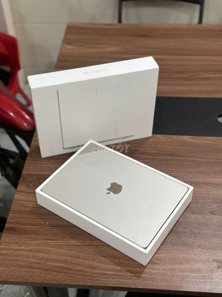 Apple MacBook Air M2 8GB/256GB Bạc. Mua bán Laptop tại Quận Cẩm Lệ Đà Nẵng được đăng bởi đào viết tiên hình 1
