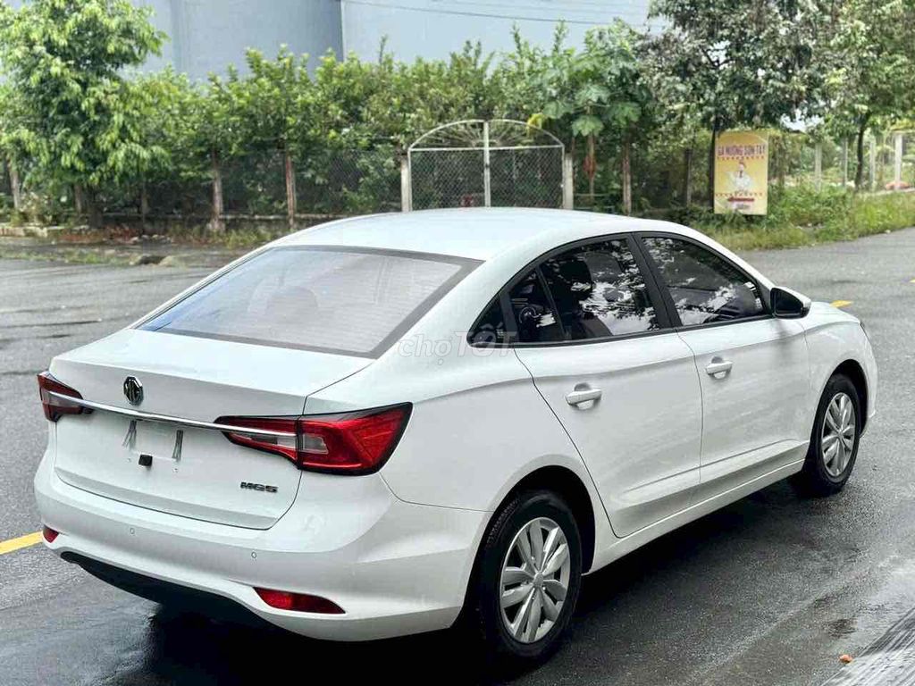 MG NewMG5 MT màu trắng xe mới. Mua bán Ô tô tại Quận Bình Thuỷ Cần Thơ được đăng bởi Lực MG Cần Thơ hình 7