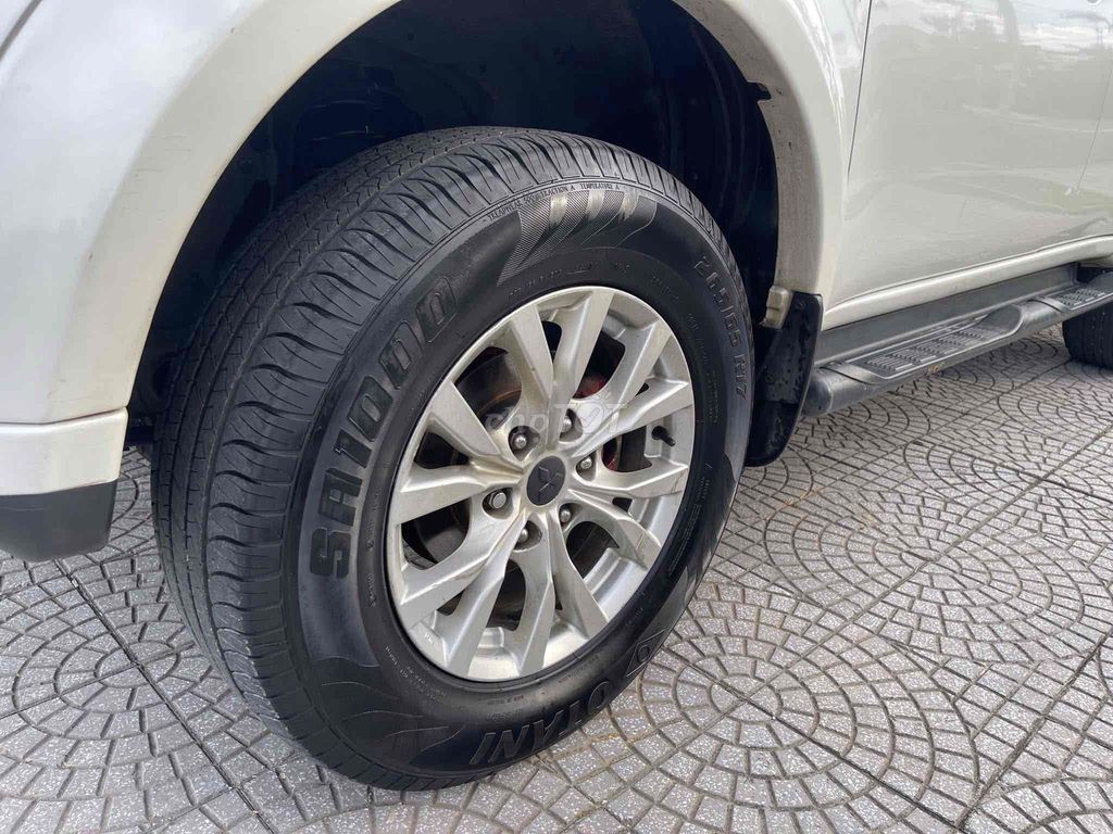 Mitsubishi Pajero Sport 2017 D 4x2 MT - 21000 km. Mua bán Ô tô tại Quận Ngũ Hành Sơn Đà Nẵng được đăng bởi Đặng Minh Tuấn hình 15