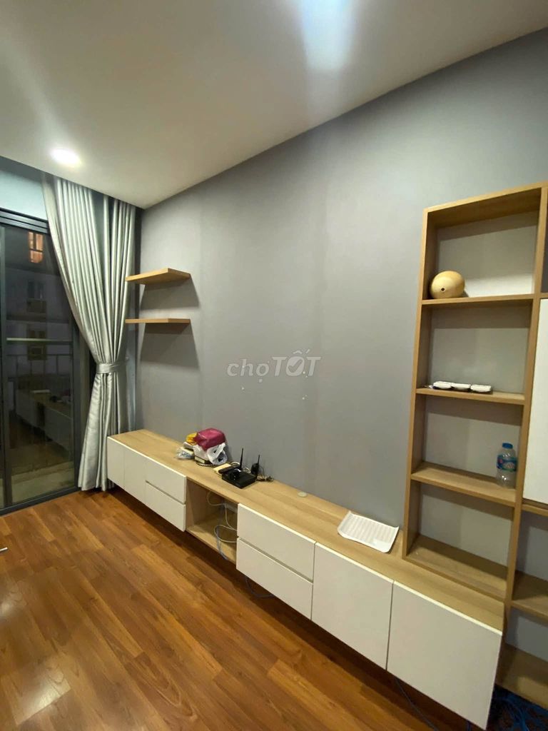 Продажа 3-комнатной квартиры в Нгоай Зяо Доан, 120 кв.м, балкон на юго-восток