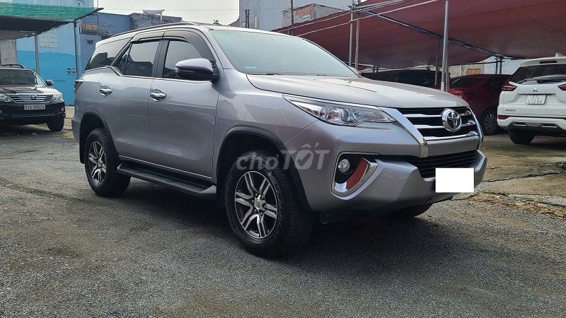Xe Toyota Fortuner 4x2 AT 2019 Máy Xăng, Xe Đẹp. Mua bán Ô tô tại Quận Gò Vấp Tp Hồ Chí Minh được đăng bởi Chợ Xe Cũ Giá Tốt hình 1