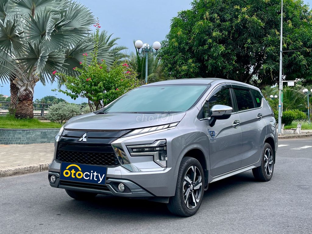 Mitsubishi Xpander Premium 2022 -Bạc- 2v4km - BSTP