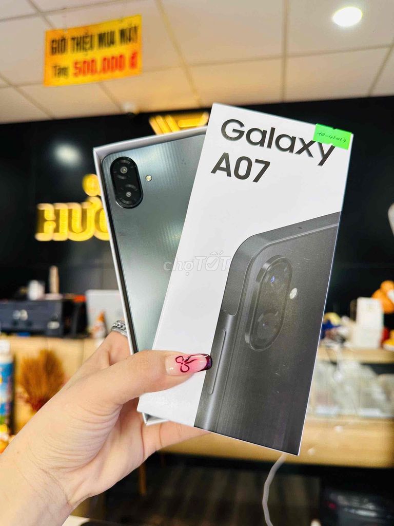 Samsung Galaxy A07 128GB Đen. Mua bán Điện thoại tại Thành phố Bến Tre Bến Tre được đăng bởi HươngGiangmobile hình 1