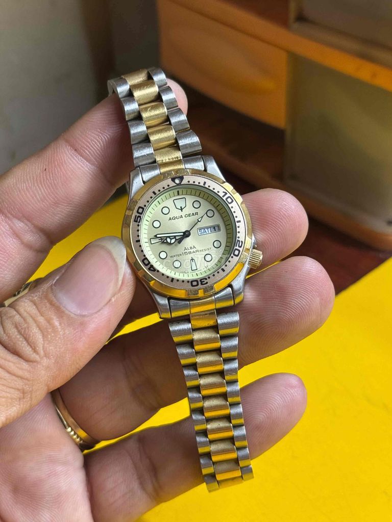 Đồng hồ nữ Seiko (giá 300k). Mua bán Đồng hồ tại Quận Tân Bình Tp Hồ Chí Minh được đăng bởi Chuyên Bán Đồ 2hand hình 1