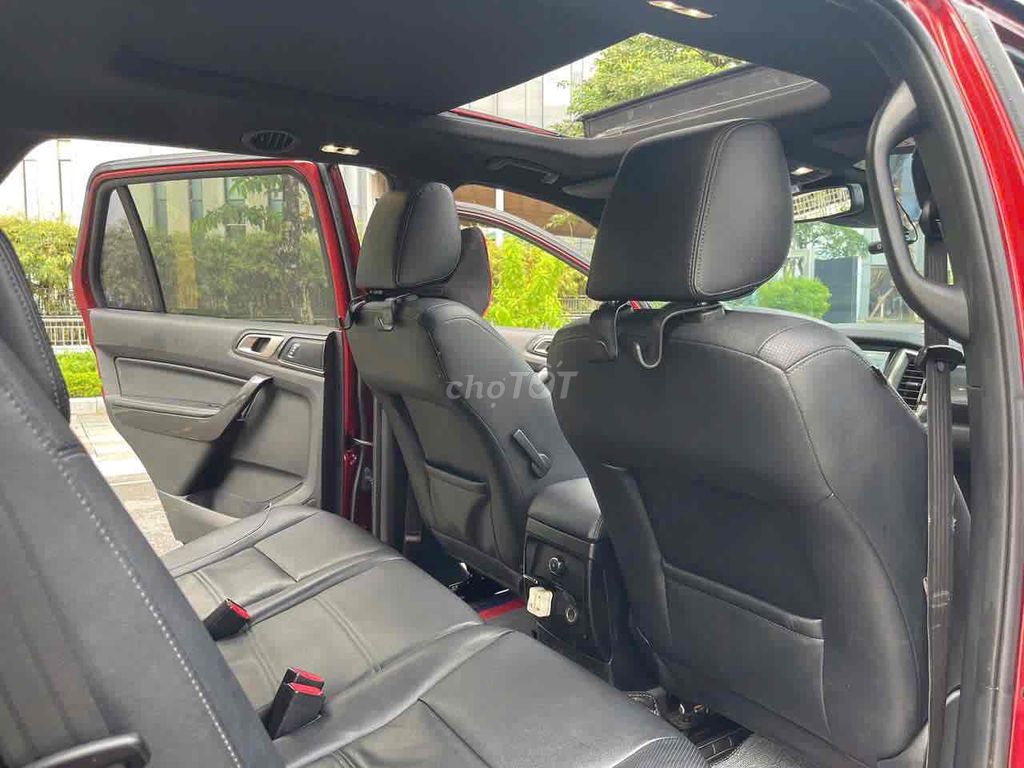 Ford Everest Titanium 2.0L 4x4 sx 2021 màu đỏ. Mua bán Ô tô tại Quận Cầu Giấy Hà Nội được đăng bởi Cao Quý hình 17