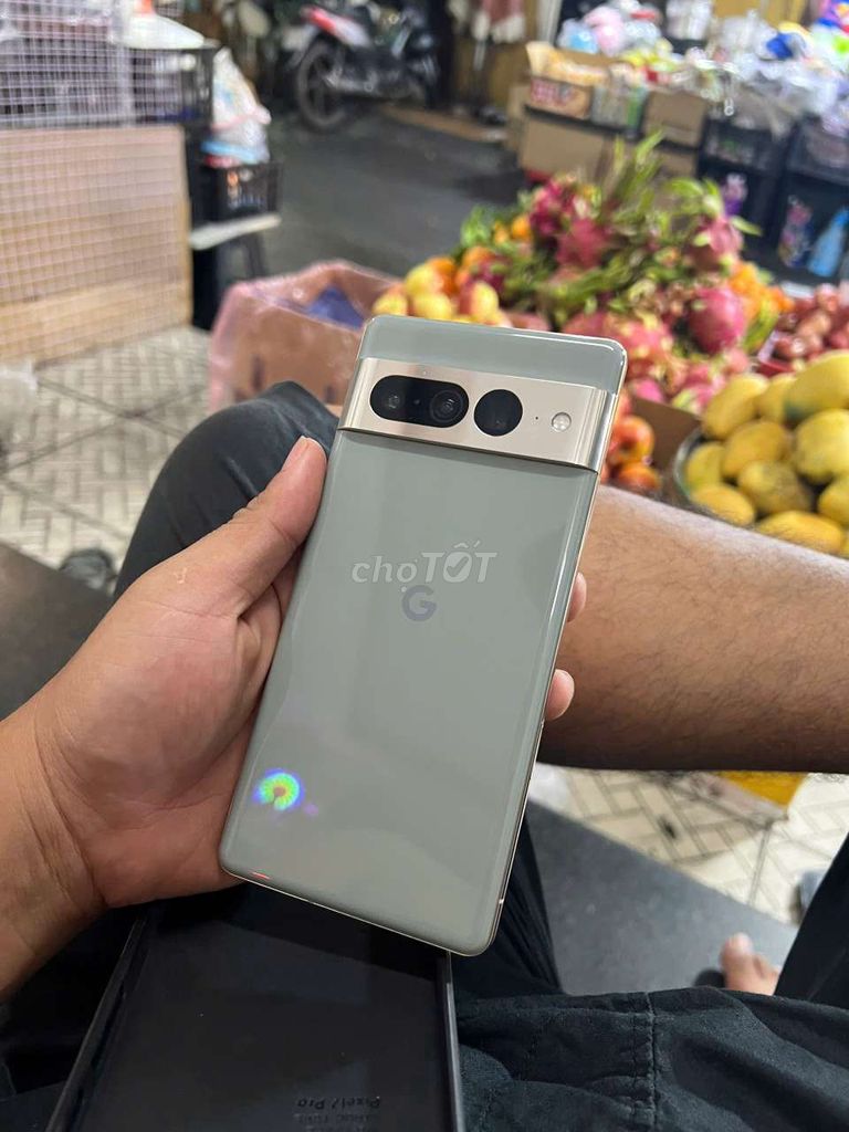 Pixel 7 pro 256gb zin áp lỗi màn. Mua bán Điện thoại tại Quận 4 Tp Hồ Chí Minh được đăng bởi Robert hình 1
