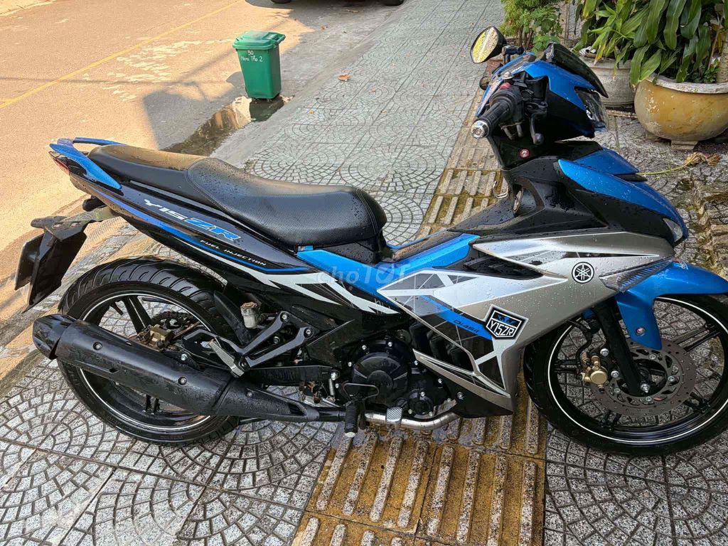 Возбудитель Yamaha 2019, синий, черный