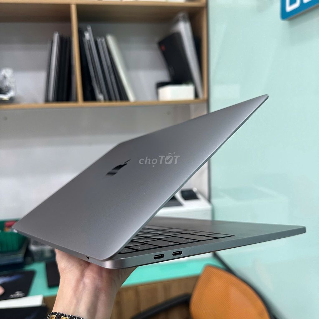 MacBook Pro M1 8GB/256GB Đã sử dụng. Mua bán Laptop tại Quận Tân Bình Tp Hồ Chí Minh được đăng bởi Nguyễn thế duy hình 1