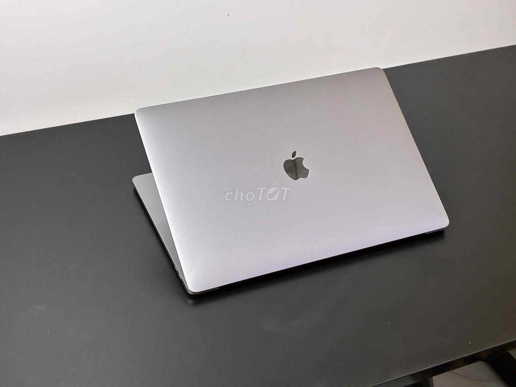 Apple Macbook Pro 2018 i7 15 inch 16GB/1TB SSD. Mua bán Laptop tại Quận Gò Vấp Tp Hồ Chí Minh được đăng bởi Thảo Sunny hình 1