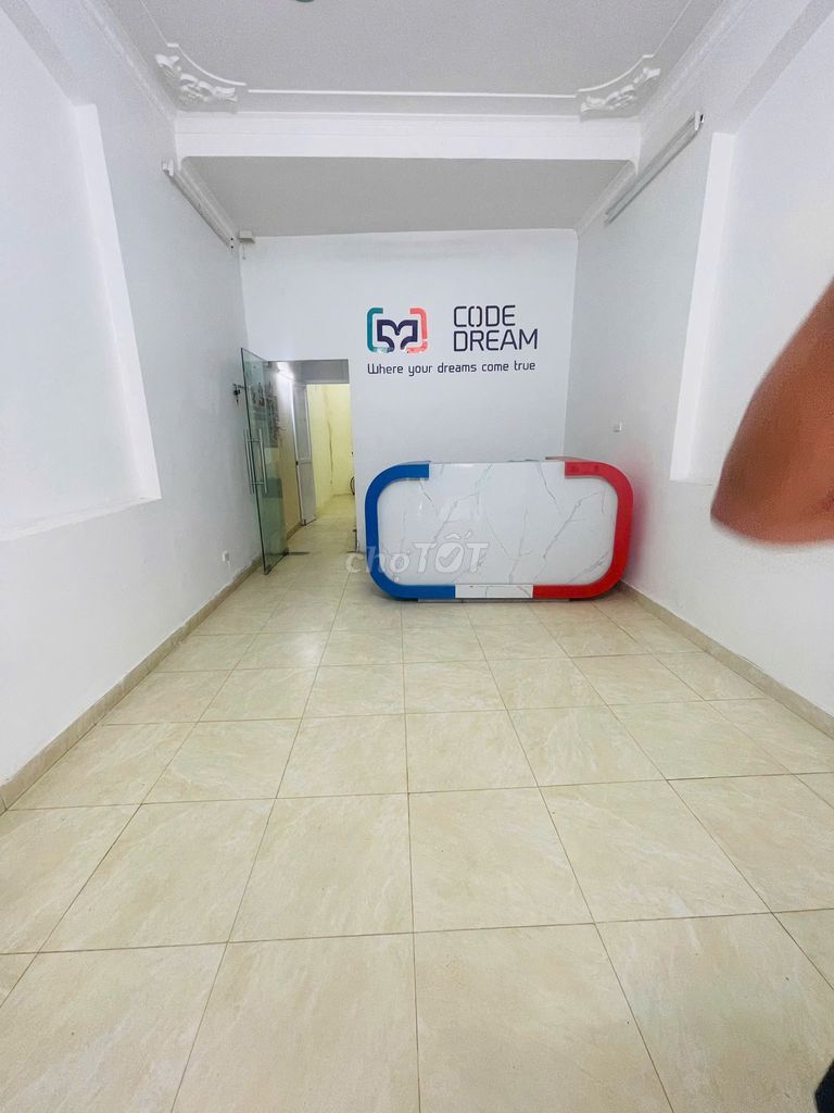 Nhà ngõ 2 Trung Kính, Dt 48m2 x 5 tầng , đường trước nhà rộng để ô tô