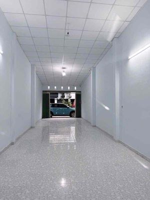 Аренда · 1 комн. · 80 м² · Quận Tân Phú, ул. Đường Phạm Quý Thích