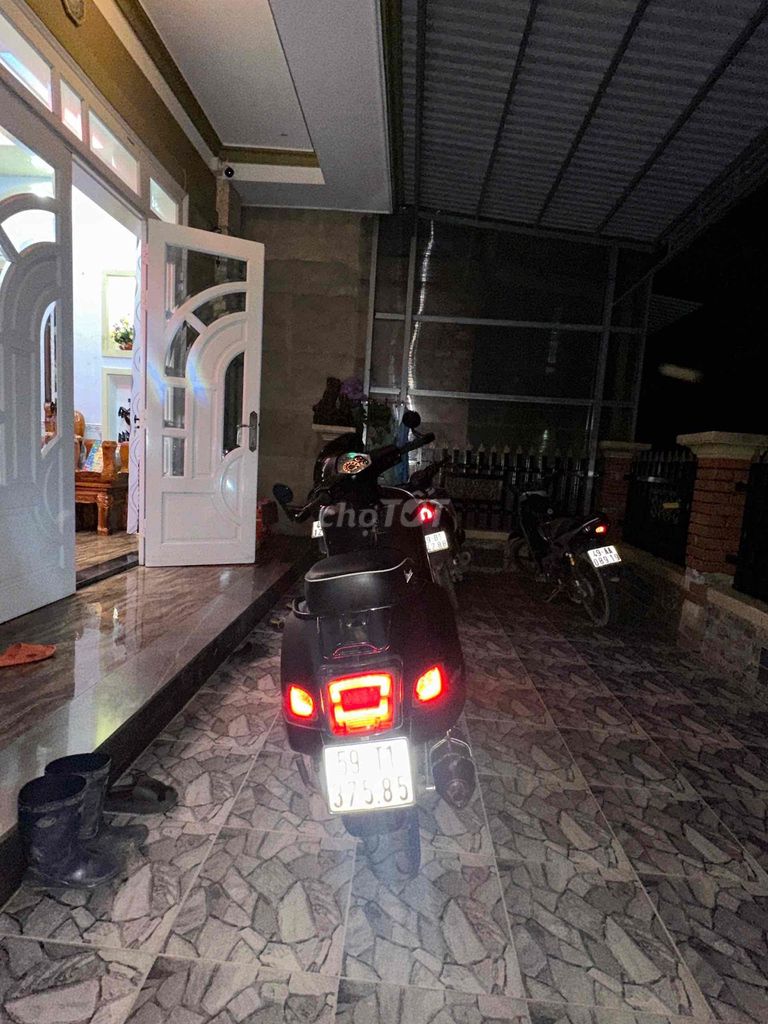 Piaggio Vespa GTS 125cc 2012 черный