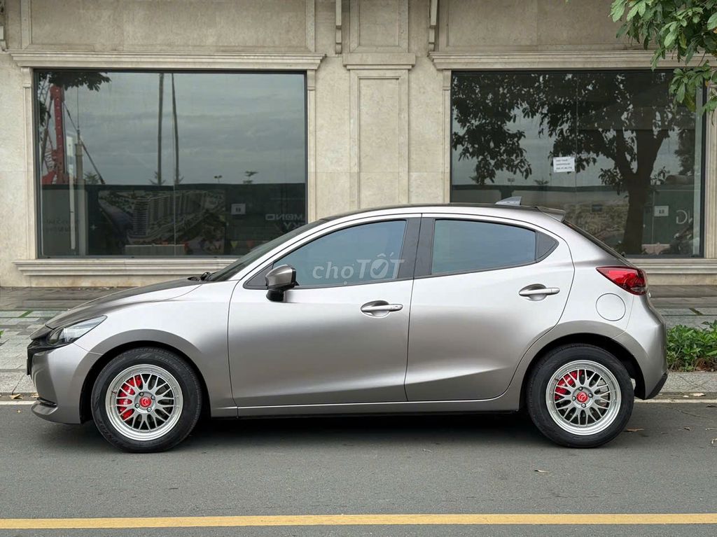 Mazda 2 2022 Luxury 21.000km Xám. Mua bán Ô tô tại Thành phố Thủ Đức Tp Hồ Chí Minh được đăng bởi Công Phan Hữu Tuấn hình 15