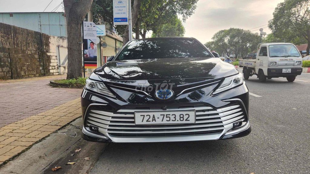 Toyota Camry 2024 2.5 HEV Top - 49000 km. Mua bán Ô tô tại Thành phố Thủ Đức Tp Hồ Chí Minh được đăng bởi Hải Trương hình 1