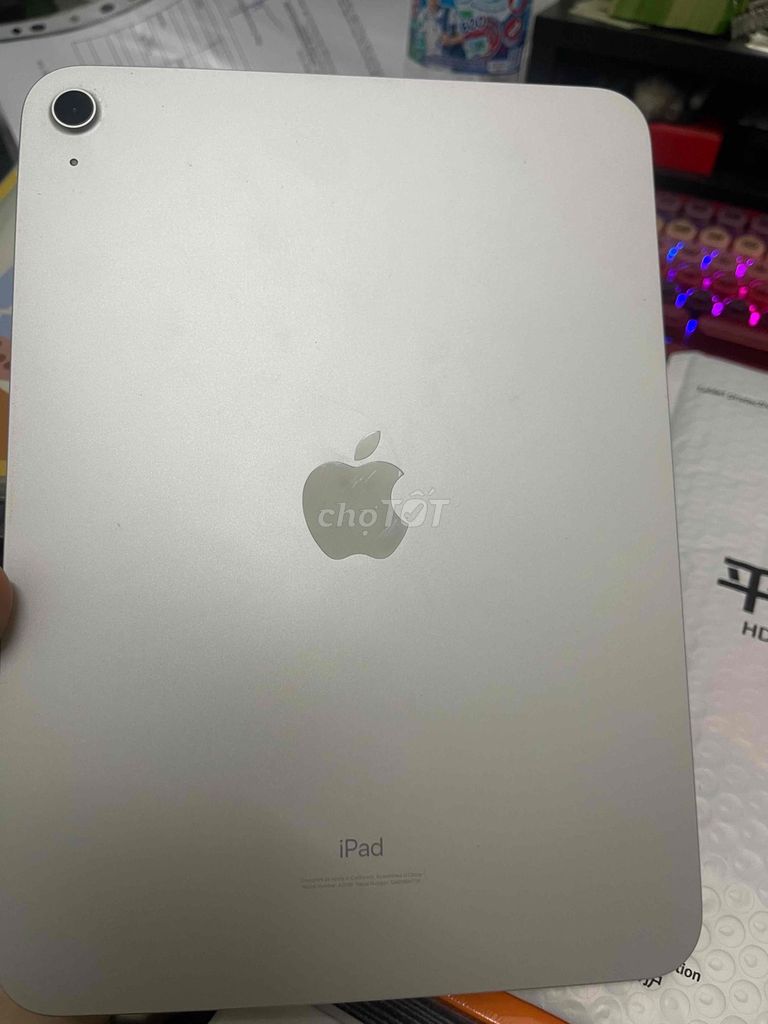 Apple iPad Gen 10 Wifi 64GB Bạc + combo phụ kiện. Mua bán Máy tính bảng tại Quận Hoàng Mai Hà Nội được đăng bởi Đặng Thị Vân Anh hình 1