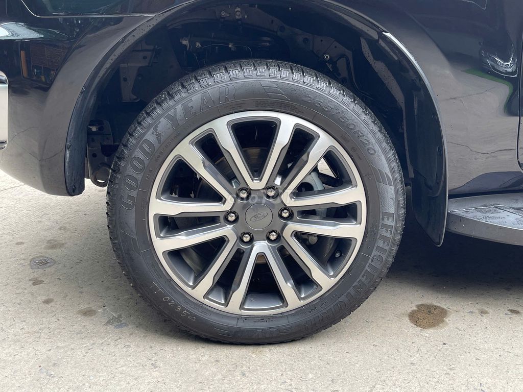 Ford Everest 2019 2.0L AT 4x2 Titanium - Odo 7 vạn. Mua bán Ô tô tại Quận 12 Tp Hồ Chí Minh được đăng bởi Xe Đẹp Minh Khôi hình 7