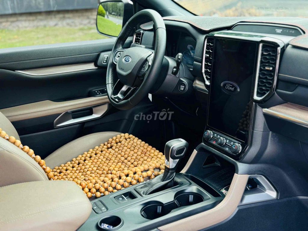 Ford Everest 2022 Titanium 2.0L 1 cầu- 48000 km. Mua bán Ô tô tại Quận Tân Phú Tp Hồ Chí Minh được đăng bởi Nissan Gia Thành  hình 7