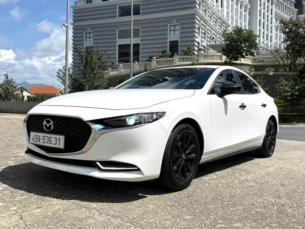 Mazda Mazda 3 Luxury 2022 Trắng Tự động