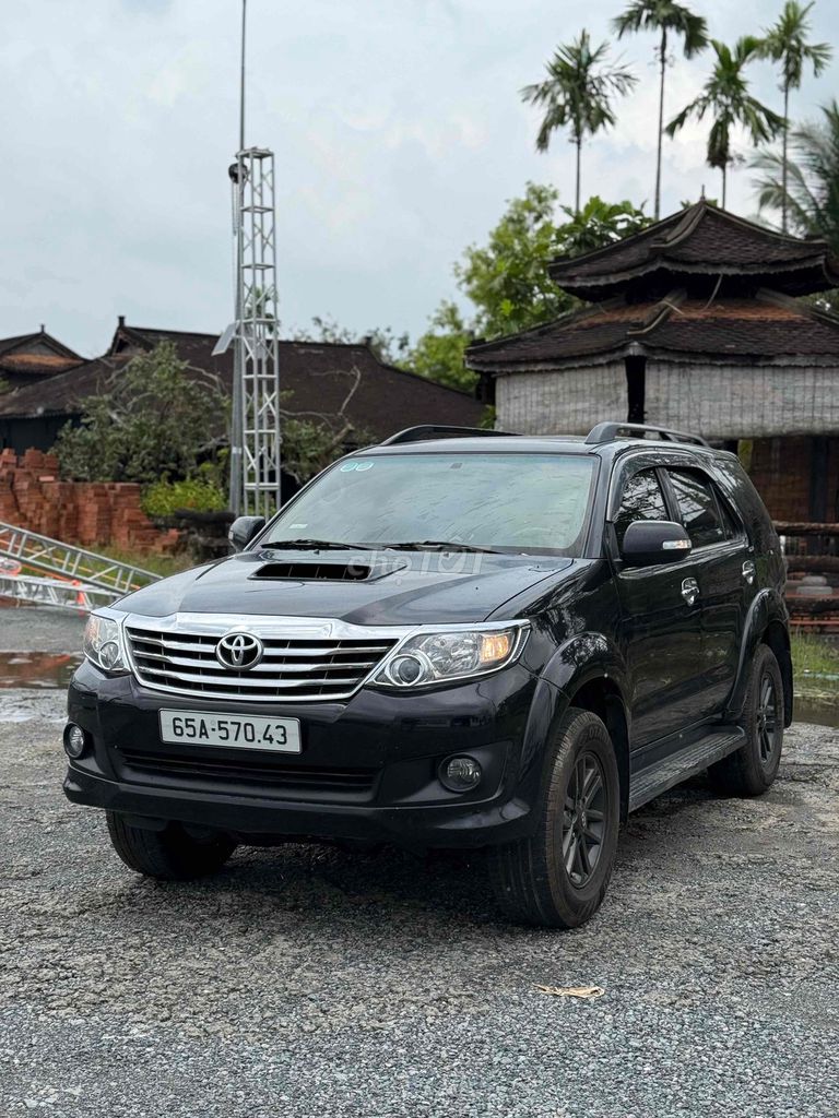 Toyota Fortuner 2014 2.5G - 200000 km. Mua bán Ô tô tại Quận Bình Thuỷ Cần Thơ được đăng bởi Hiếu Nghĩa Cần Thơ hình 4