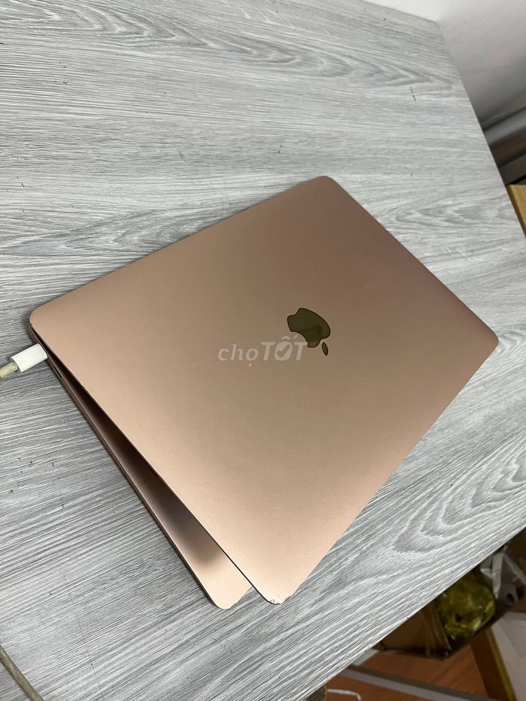 Apple Macbook Air Core i5 8GB Vàng hồng Like New. Mua bán Laptop tại Quận 1 Tp Hồ Chí Minh được đăng bởi Hội Đồ Điện Tử hình 1