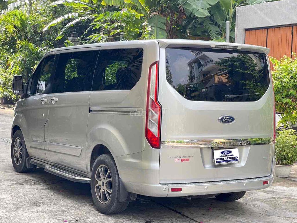 Tourneo Titanium 2019 - 52600km. Mua bán Ô tô tại Quận 3 Tp Hồ Chí Minh được đăng bởi Lương Hoàng Long hình 3