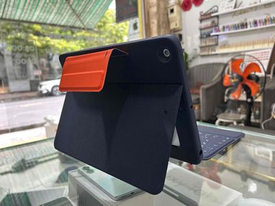 IPad Gen7 32G + Ốp Phím chính hãng như mới 99%. Mua bán Máy tính bảng tại Quận Thanh Khê Đà Nẵng được đăng bởi Thinkpad vs Macbook vs gaming Đà Nẵng