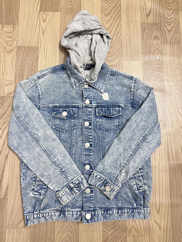Áo khoác jean Unisex size M. Mua bán Quần áo tại Huyện Phú Tân An Giang được đăng bởi Quoc Anh Ntv hình 1