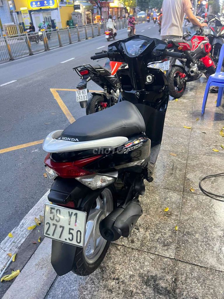 Honda vision 2014 mới 90% biển số thành phố. Mua bán Xe máy tại Quận Tân Phú Tp Hồ Chí Minh được đăng bởi Tuanduy hình 6