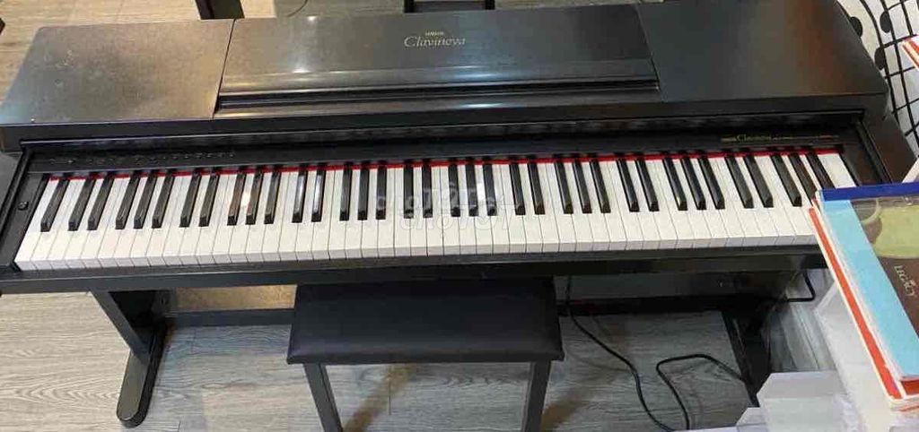 Thanh Lý Piano Yamaha CLP-560 mới 99% Japan