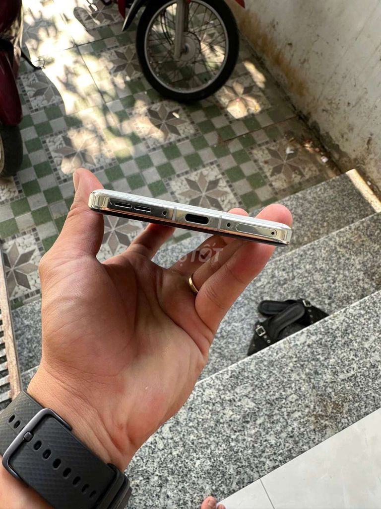 OnePlus 13 12GB/256GB Bạc. Mua bán Điện thoại tại Quận Bình Thuỷ Cần Thơ được đăng bởi ThanhPhong hình 1