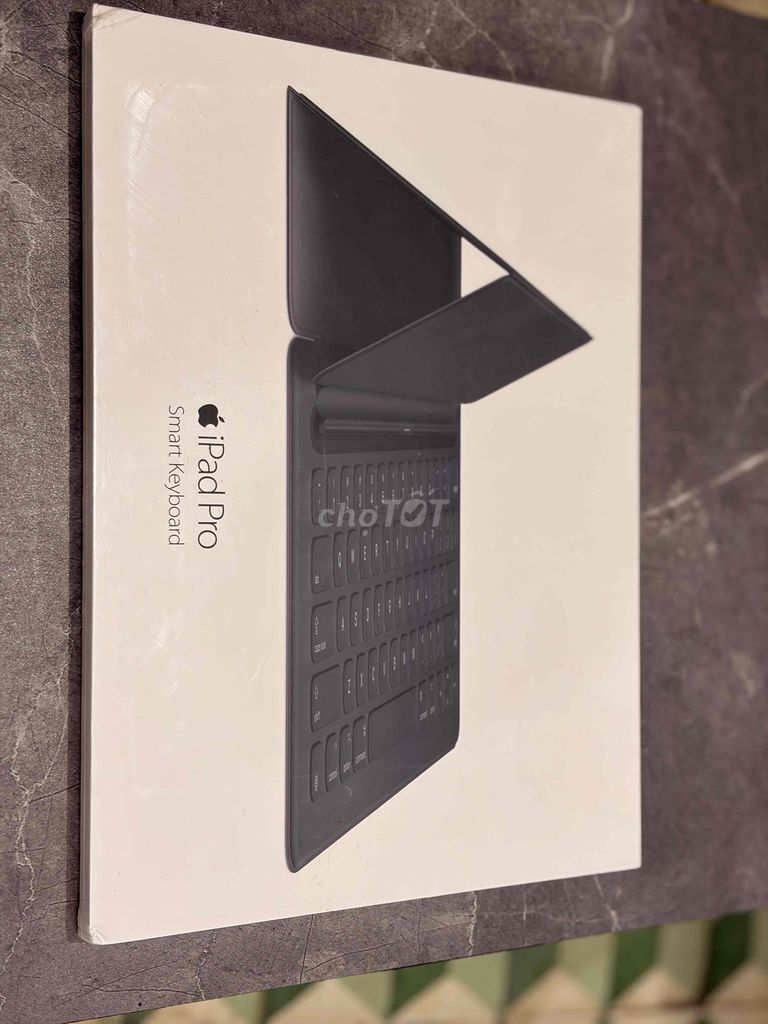 Bàn phím Apple Smart Keyboard Đen. Mua bán Phụ kiện (Màn hình, Chuột...) tại Quận 3 Tp Hồ Chí Minh được đăng bởi hai tran hình 1