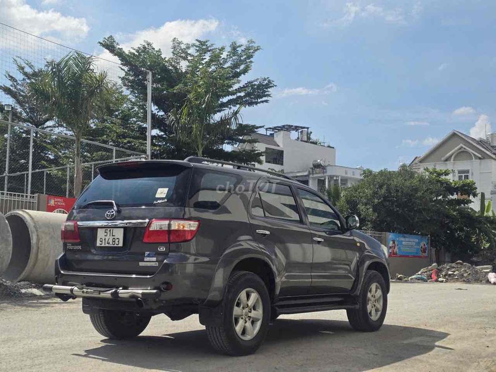 Toyota Fortuner 2.5G MT 2011 - 136000km. Mua bán Ô tô tại Quận Bình Tân Tp Hồ Chí Minh được đăng bởi Lê Văn hình 5