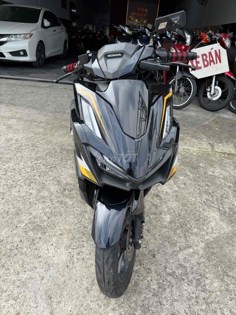 Honda Vario 160 Đen vàng Limited Edition. Mua bán Xe máy tại Quận Bình Thuỷ Cần Thơ được đăng bởi thiên phúc hình 6