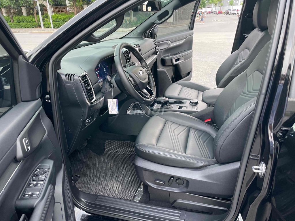 Ford Everest 2023 Titanium+ 2.0 AT 4x4 - 25000 km. Mua bán Ô tô tại Quận Cầu Giấy Hà Nội được đăng bởi CHỢ ÔTÔ CẦU GIẤY hình 16