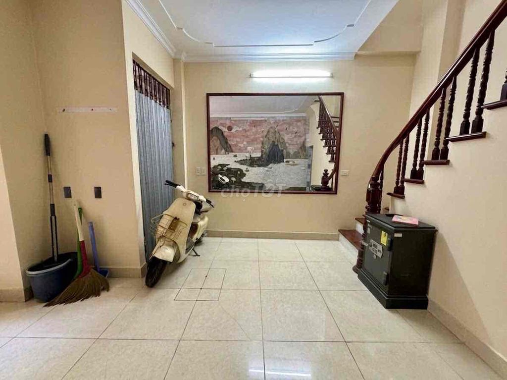cho thuê cả nhà 5 tầng 3 ngủ khách bếp