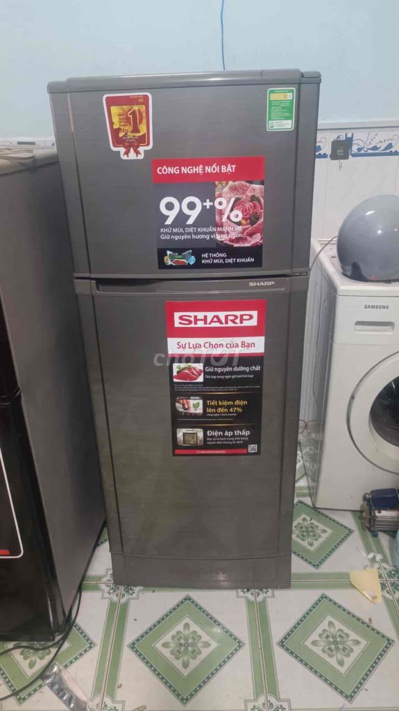 Tủ lạnh Sharp 145 lít. Mua bán Tủ lạnh tại Thành phố Biên Hòa Đồng Nai được đăng bởi nguyễn trang hình 1